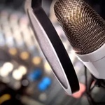 Lajara Radio FM.RD Logo